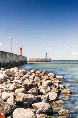 dalgakıran, Polonya