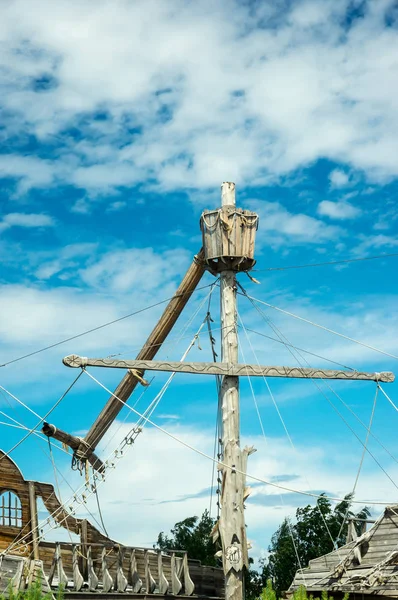 A broken mast — Stock Photo, Image