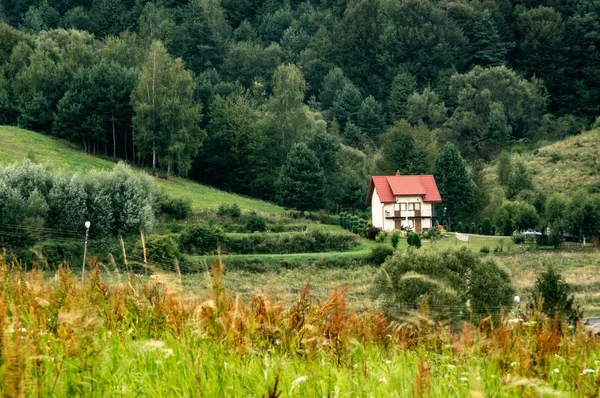 Mały domek — Zdjęcie stockowe