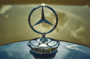 Mercedes yıldızı