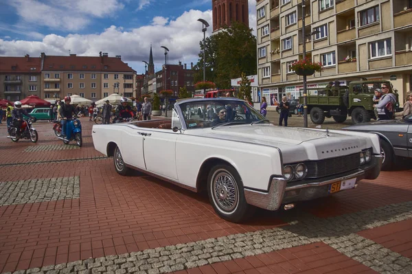 Gromadzenie starych pojazdów — Zdjęcie stockowe