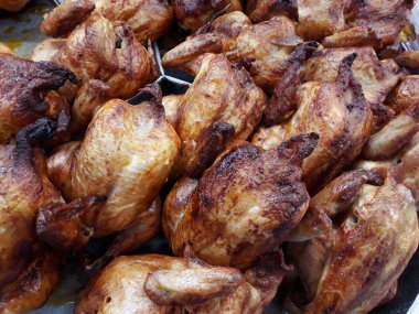 Bütün ızgara tavuk