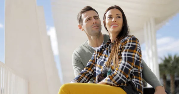 Attraktive trendige junge Frau — Stockfoto