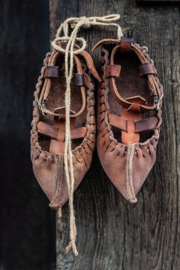 Bulgaristan, Opinci veya c 'den geleneksel eski ayakkabılar