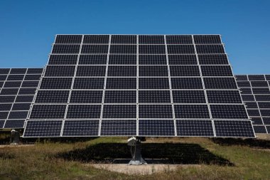 Enerji güneş fotovoltaik otomatik parantez şaftı