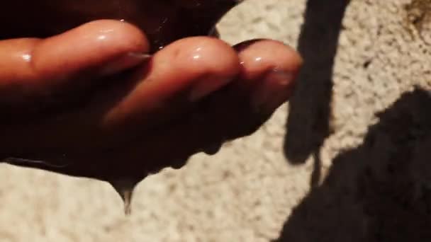 Les gens se lavent les mains en Afrique — Video