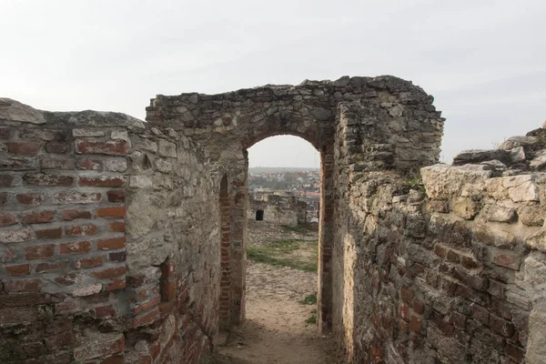 Ruínas do castelo medieval — Fotografia de Stock