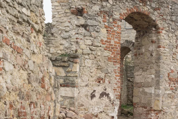 Ruínas do castelo medieval — Fotografia de Stock