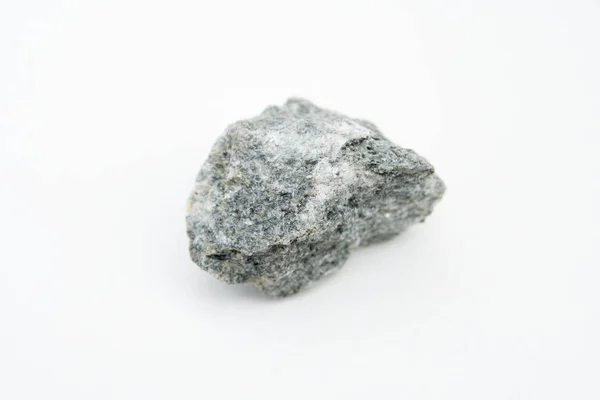 Roccia eclogite isolata su bianco — Foto Stock