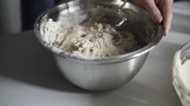 Ekmek hamurunu karıştırmak için kullanılan ayrıntı makinesi karıştırıcısı 