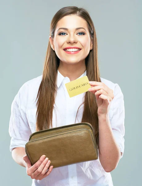 Smiling beautiful business woman pulls from walet bank credit c — Stock Photo, Image