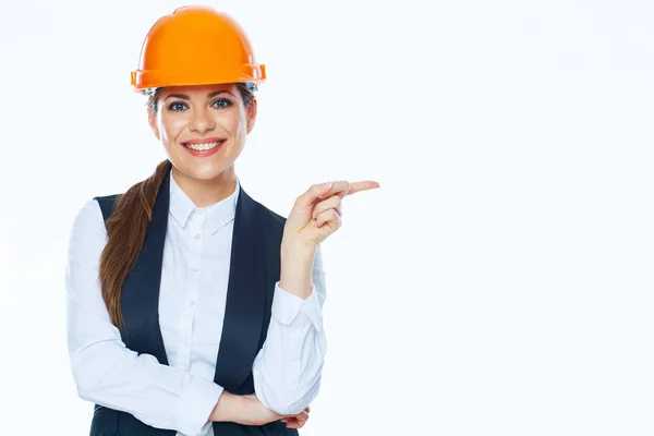 Bouwer Van Vrouw Wijzende Vinger Helm Kopie Ruimte Geïsoleerd Witte — Stockfoto