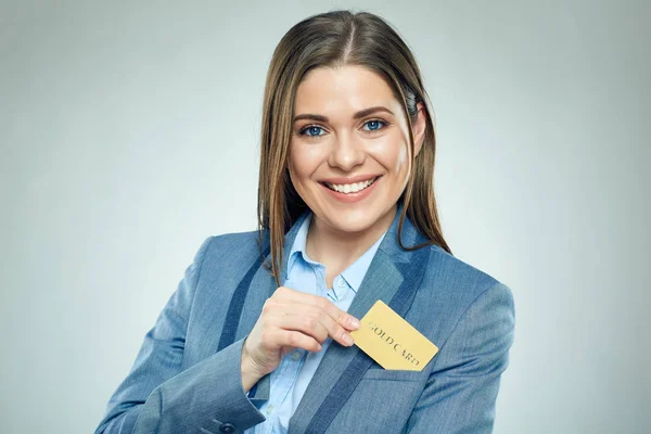 Vrouw nemen van de kaart van zak — Stockfoto