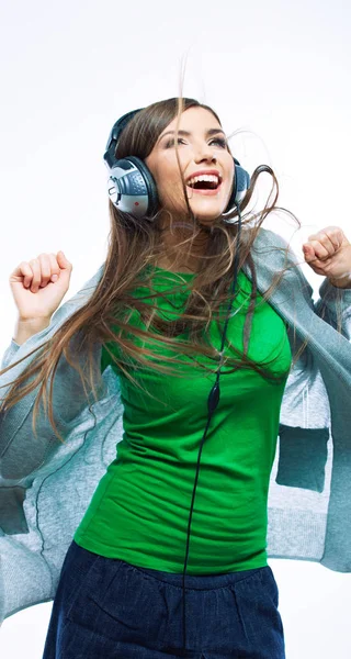 Beweging van de jonge vrouw met een koptelefoon muziek te luisteren. Muziek teenag — Stockfoto