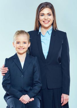 B2b konsept fotoğraf ile küçük ve büyük peole.