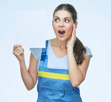 Şaşırtıcı kadın Oluşturucusu portre ile beyaz bayrak 