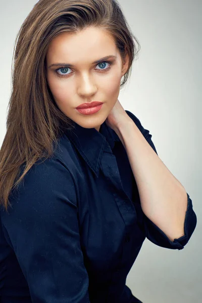 Mulher bonita em camisa azul — Fotografia de Stock