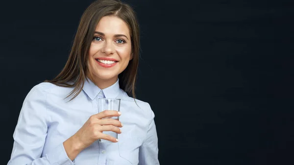 Smiling business woman holding water glass. — Stock Photo, Image