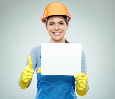 Kadın Oluşturucusu holding beyaz işareti afiş ve gösterileri yukarı başparmak. 