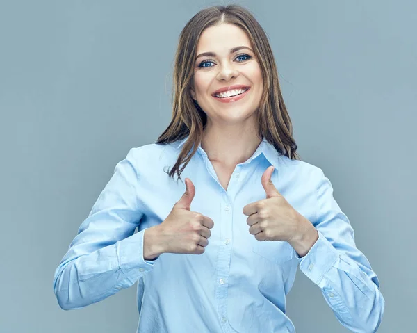 Zakenvrouw opdagen duim. Geïsoleerde portret. — Stockfoto