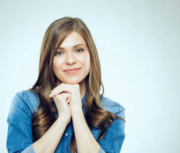 Belle femme souriante portrait isolé . — Photo