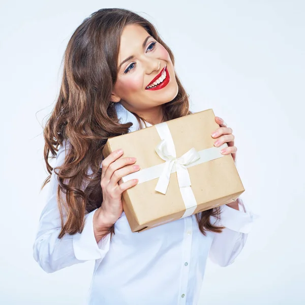 Smiling Businesswoman White Shirt Long Curly Hair Holding Gift Box — Stock Photo, Image