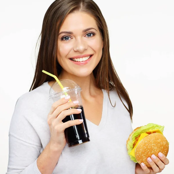 Portret van lachende vrouw met fast food. — Stockfoto
