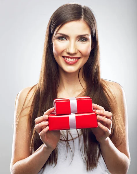 Donna Felice Che Tiene Scatole Regalo Rosse Concetto Natale — Foto Stock