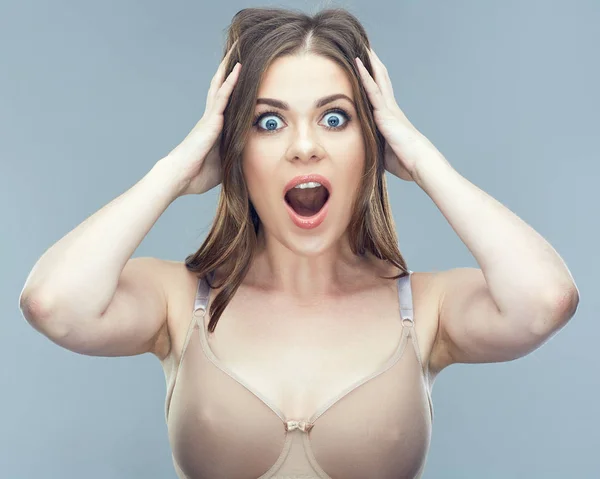 Schockierte Frau Beigem Blickt Kamera Gesundheit Der Weiblichen Brust — Stockfoto