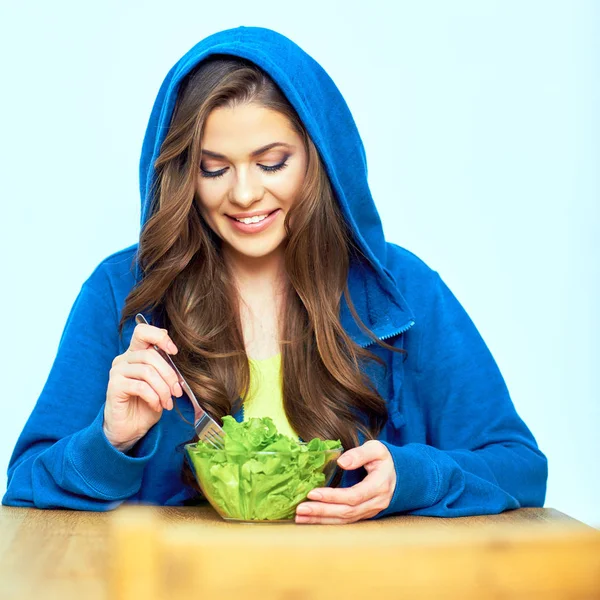 健康的な食生活の若い女性の肖像画. — ストック写真