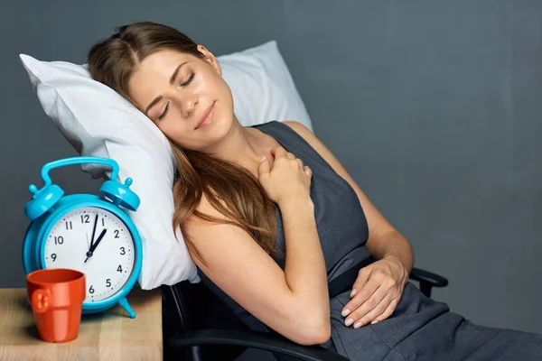 Vrouw Slapen Werkplek Kantoor Concept Van Relax — Stockfoto