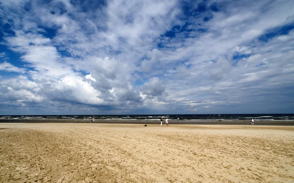 Praia de areia em Jurmala — Fotografia de Stock