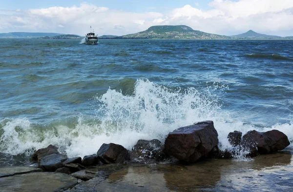 Lago Tormentoso Balaton, Hungría (Fonyod  ) — Foto de Stock