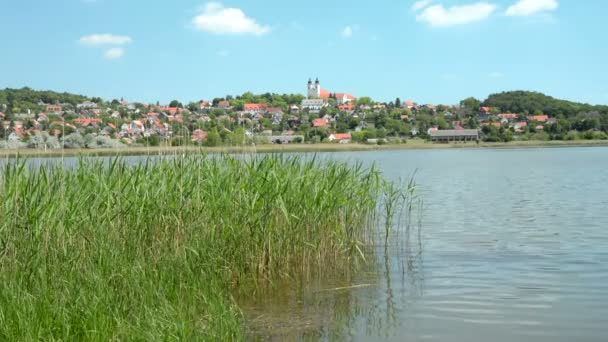 Paisaje de Tihany en el lago Balaton — Vídeo de stock