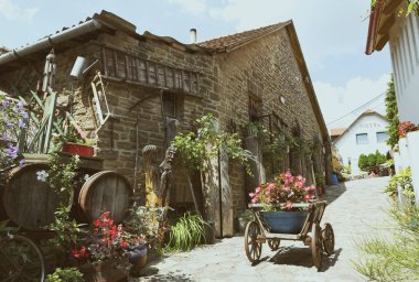 Eski zamanlarda Tihany at Lake Balaton bahçesinde