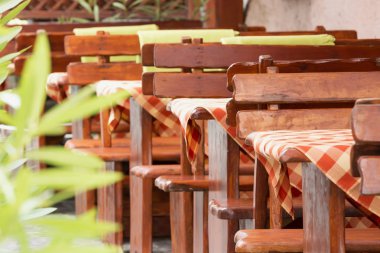 Açık restoranda İlkbahar, Macaristan