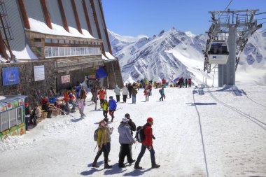 Elbrus. Birinci düzey üzerinde hava Asansör 