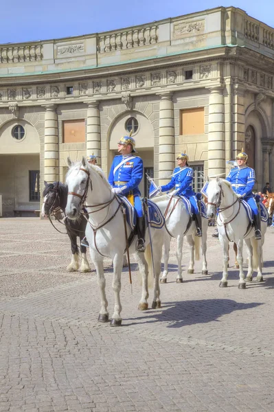 Střídání stráží u královského paláce. Švédsko. Stockholm — Stock fotografie