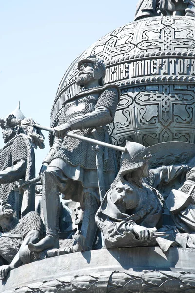 Veliky Novgorod. Il monumento nel Cremlino di Novgorod Millenniu — Foto Stock