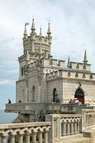 A restaurant is the Swallow's nest. Crimea — Stock Photo, Image