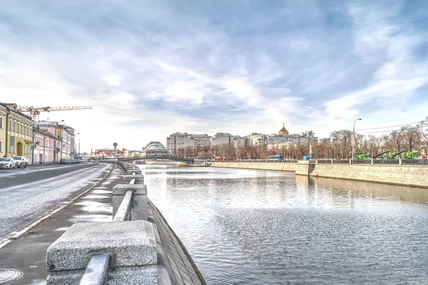 Moskwa. Kanał Vodootvodny — Zdjęcie stockowe