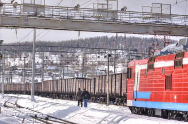 Murmansk. Tren İstasyonu ticaret
