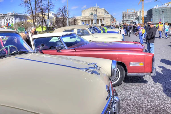 Exhibition of ancient cars — Stock Photo, Image