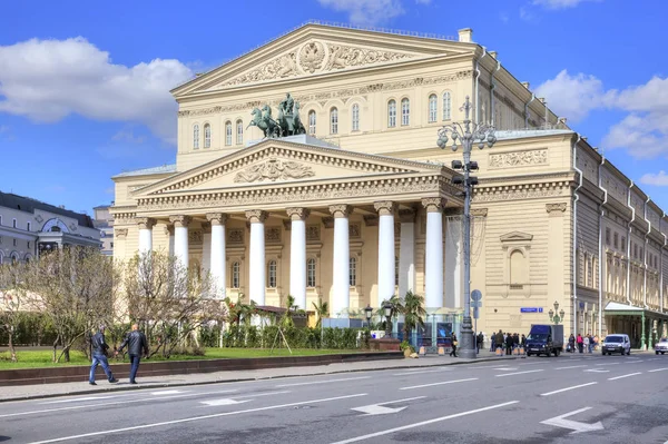 Moscovo. Teatro Bolshoi na Praça do Teatro — Fotografia de Stock