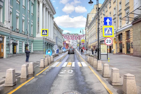 Moskva. Gatan Bolshaya Dmitrovka — Stockfoto