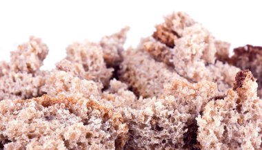 Siyah ekmek kırıntısı