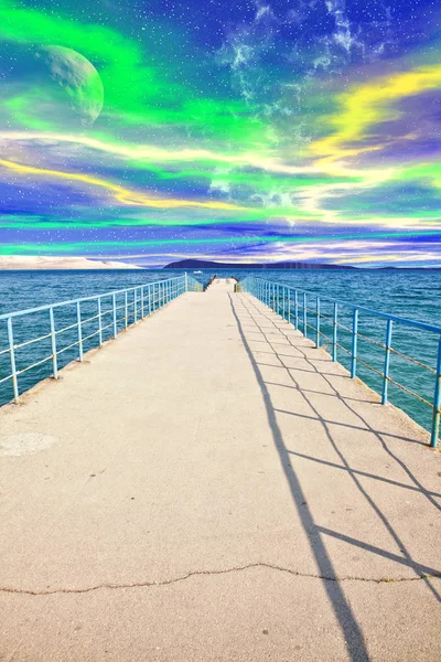 Pier on the pond — Stock Photo, Image