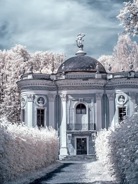 Sokakları Kuskovo, eski esta gayrimenkulün eski parkta