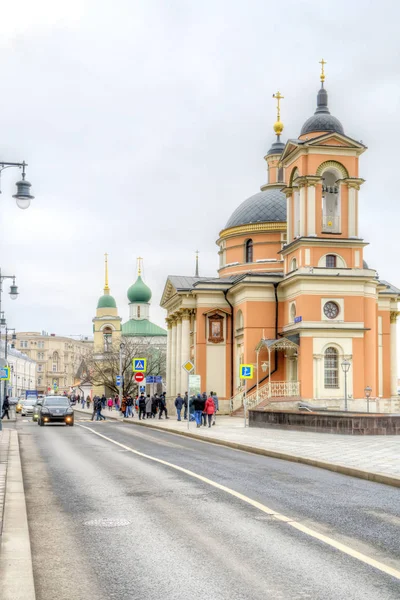 Moskva. Kostel svaté Barbary v Varvarka — Stock fotografie