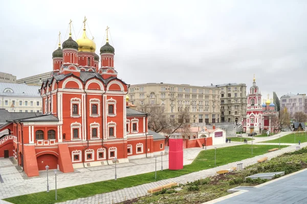 Μόσχα. Ο Καθεδρικός Ναός του εικονιδίου της μητέρας του Θεού το σημάδι της τ — Φωτογραφία Αρχείου